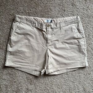 OLD NAVY Khaki 5" Women's Shorts - SIZE 16